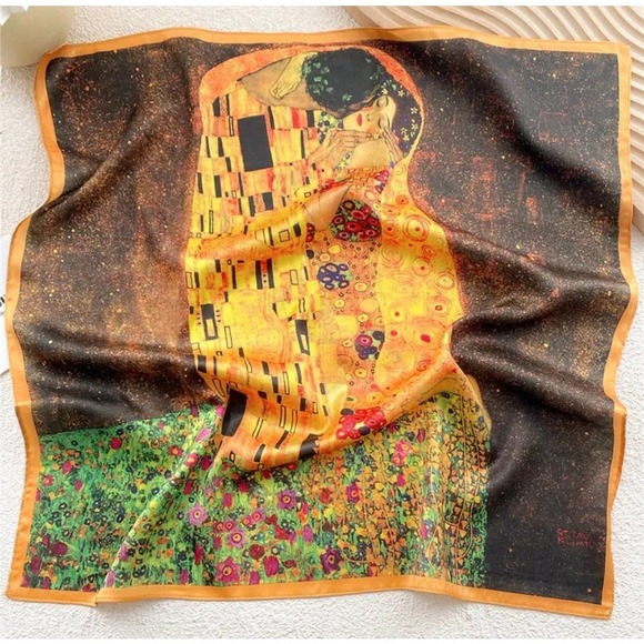 GUSTAV Klimt, The Kiss small silk square scarf - Picture 1 of 1